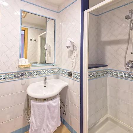 Hotel Punta Imperatore 4*