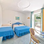 Punta Imperatore ホテル 4*