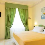ホテル Punta Imperatore 4*