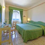 ホテル Punta Imperatore 4*