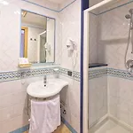 ホテル Punta Imperatore 4*