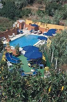 Punta Imperatore מלון