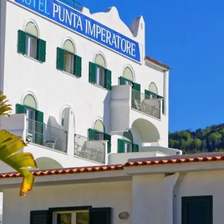 Punta Imperatore فندق 4*