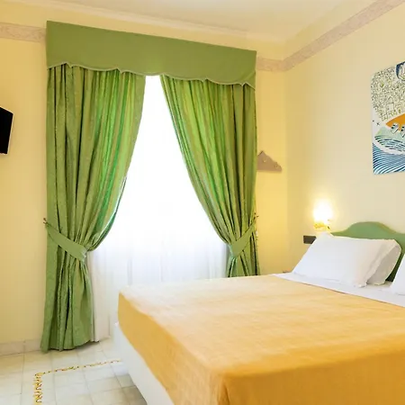 فندق Punta Imperatore 4*