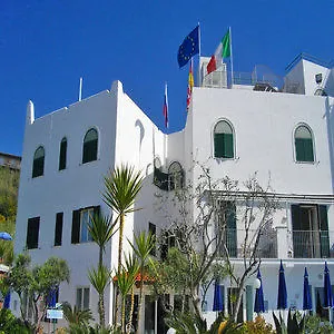 Hotel Punta Imperatore 4*