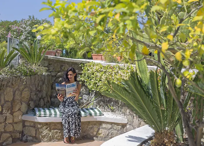 Punta Imperatore 4* Форио