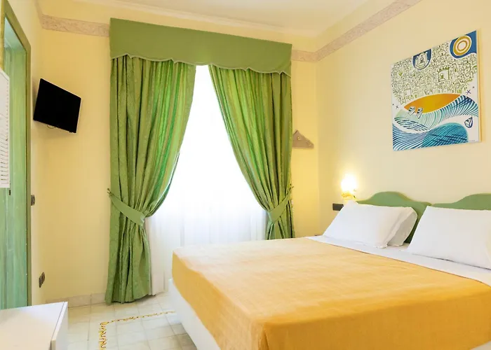 فندق Punta Imperatore 4*