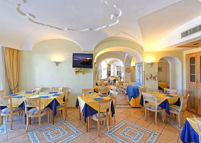 Punta Imperatore فندق